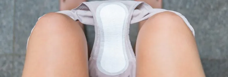 अनियमित पीरियड्स के कारण और इसका समाधान